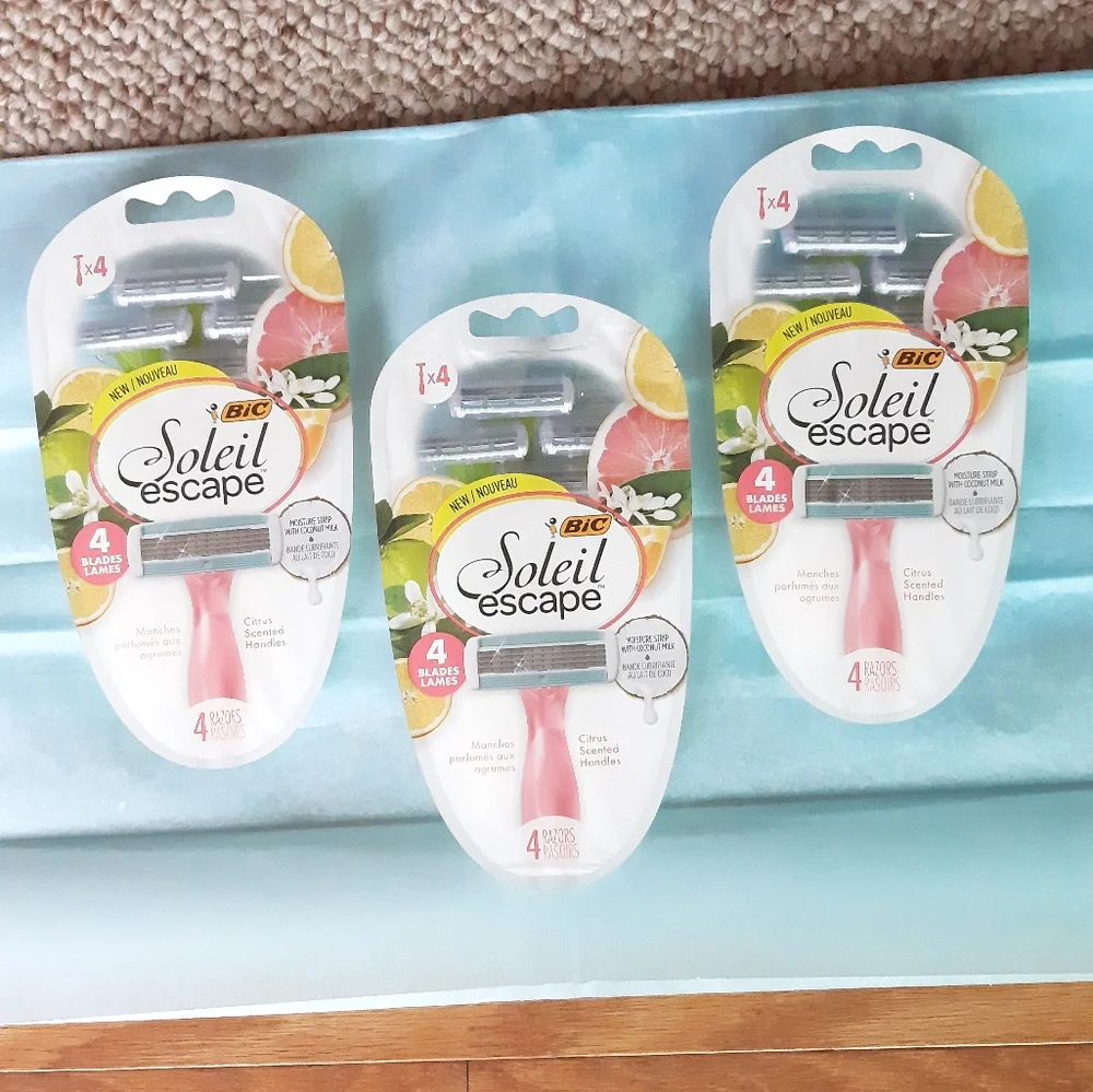 Bic Soleil Escape Razor Bundle - Picture 4 of 10